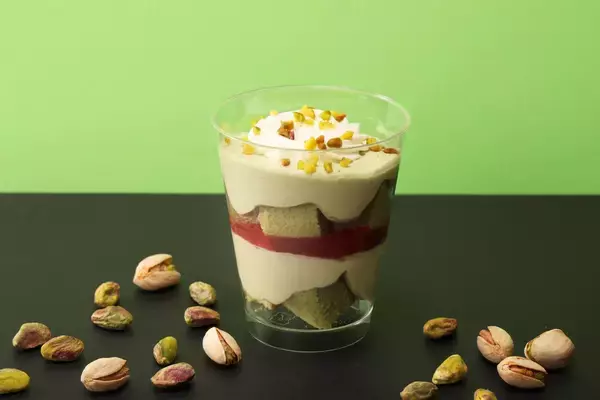 ローソン、ホテルパティシエ監修スイーツ3品を発売/ザ･キャピトルホテル 東急と東急ストアとの共同開発