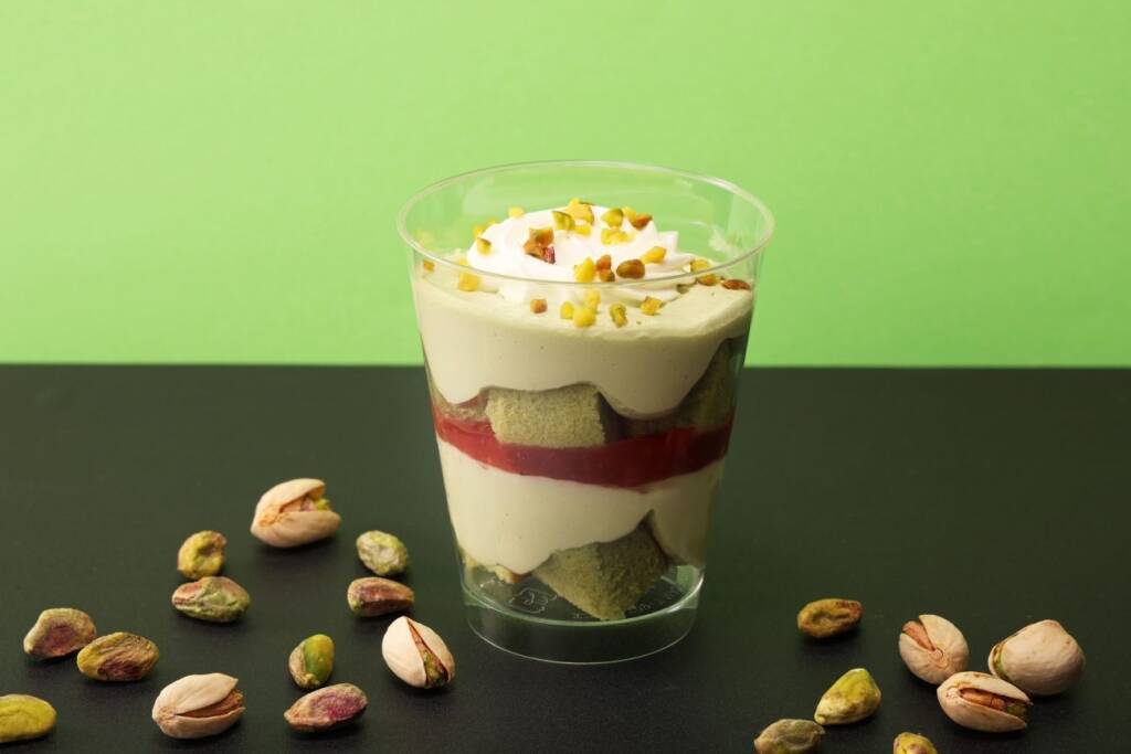 ローソン、ホテルパティシエ監修スイーツ3品を発売/ザ･キャピトルホテル 東急と東急ストアとの共同開発