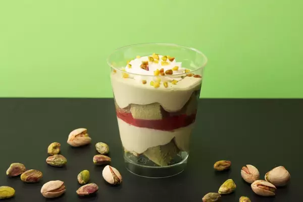 「ローソン、ホテルパティシエ監修スイーツ3品を発売/ザ･キャピトルホテル 東急と東急ストアとの共同開発」の画像