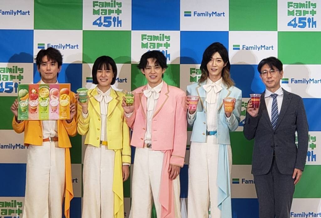 【ファミリーマート】新フラッペ5品を発売、380円均一ながらも贅沢感あるフルーツ使用
