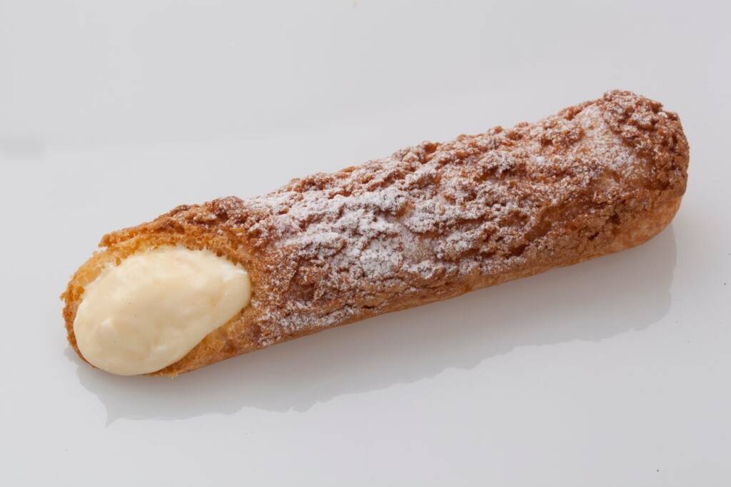 香ばしいザクザク食感の『スティックシュー』&ファン投票1位の『北海道ミルクバニラシュー』を発売開始【ビアードパパ】