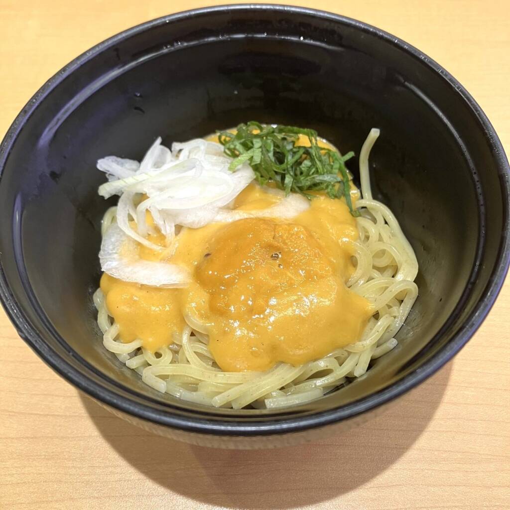 「かつてスシローのウニはおいしくなかった？」、新フェアで自信作『濃厚うに包み』が登場/こだわりのウニ仕入れを聞く