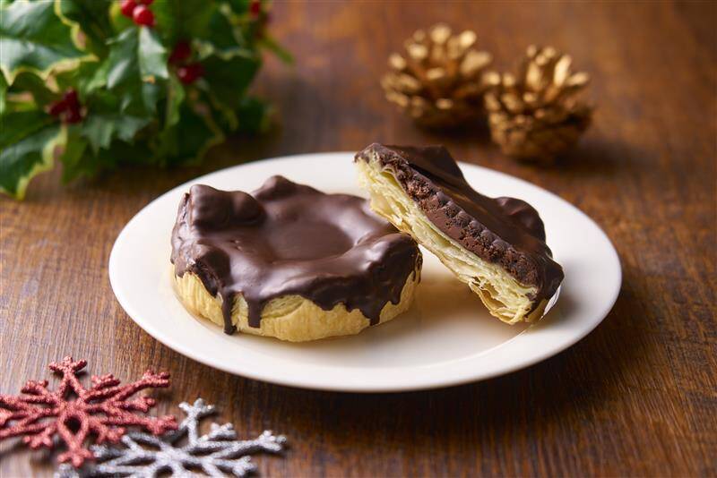 濃厚なチョコレート仕立ての菓子パン「濃厚ショコラ」シリーズ全4品発売【セブン‐イレブン】