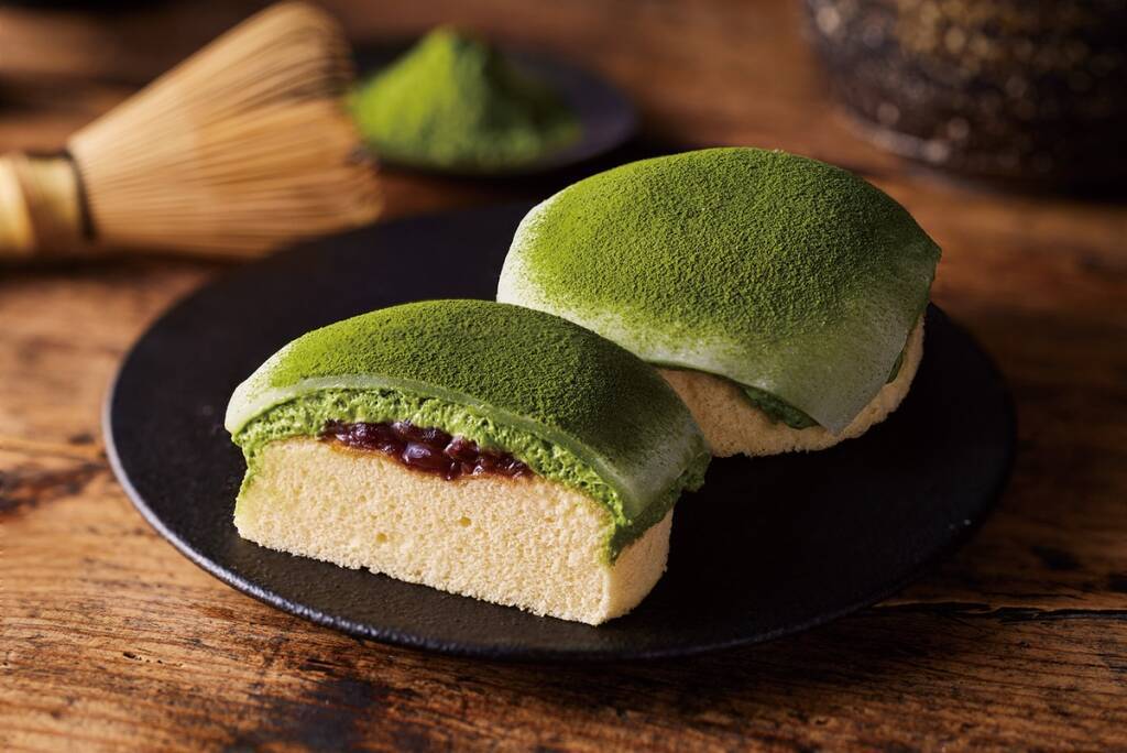 ローソン「濃いお抹茶ロールケーキ」「お抹茶クロワッサンロール」など6種の抹茶商品を発売、京都「森半」の茶師がブレンドした宇治抹茶を使用