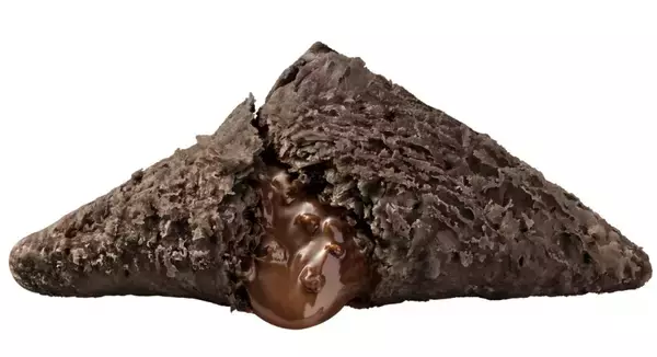 「5年ぶり「三角チョコパイ ティラミス」発売、チーズチョコクリーム&コーヒークリーム入り【マクドナルド】」の画像