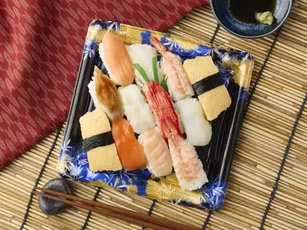 「【ミニストップが50％増量】50%増量の「増量フェア」第1弾を開催　Xフライドポテト、寿司、弁当、モンブランなど８品が増量【明日から】」の画像