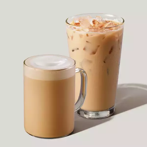 「スタバ『スープチーノ』を販売開始、バリスタがいれるカプチーノ仕立てのスープ/モーニングサービスのリニューアルも」の画像