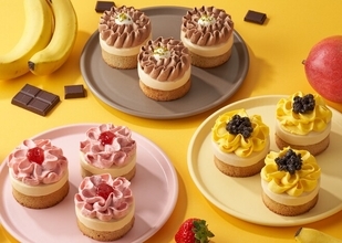 スタバ2022年サマーシーズンフード「バナナのフラワーケーキ」「バナナクリームドーナツ」など9種類発売