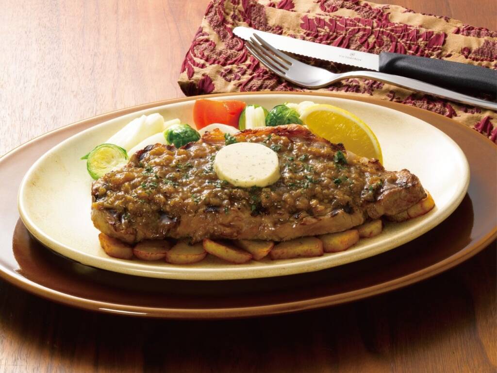 【ロイヤルホスト】冬限定メニュー「225gアンガスサーロインステーキ～国産玉ねぎのペッパーソース～」など発売