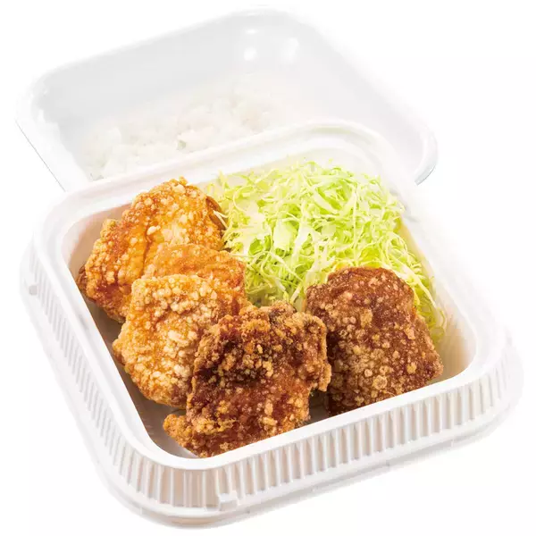 「豚肩ロース、からあげ、うどん、ポテト、たまご…「からやま」から「特製醤油からあげのすきやき盛り定食」が登場」の画像