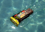 釣りフェスで最速10分完売！　「ブラックサンダールアー」がついに全国発売