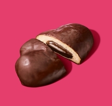ファミマから「本気のチョコがけパン」3品登場、チョコ高騰下でも税込200円以下