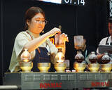 「サイフォンコーヒーの抽出世界大会でUCC中井千香子さんが世界第2位、4年ぶり開催の「ワールド サイフォニスト チャンピオンシップ2023」」の画像1