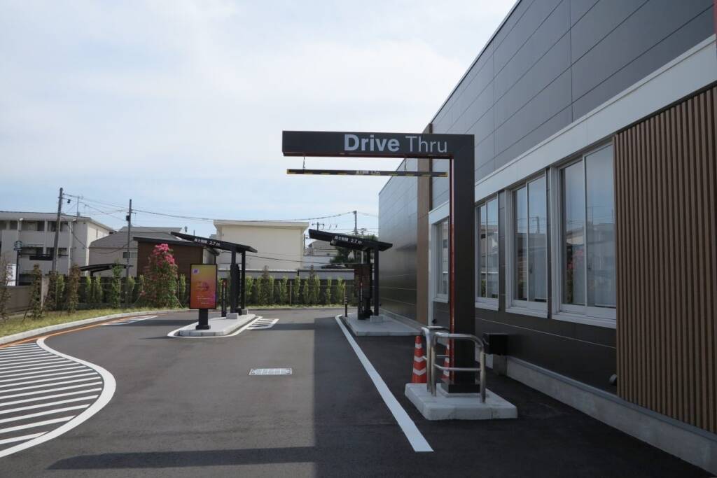 マクドナルド、店舗体験を刷新 “デジタル×人”で売上伸ばす