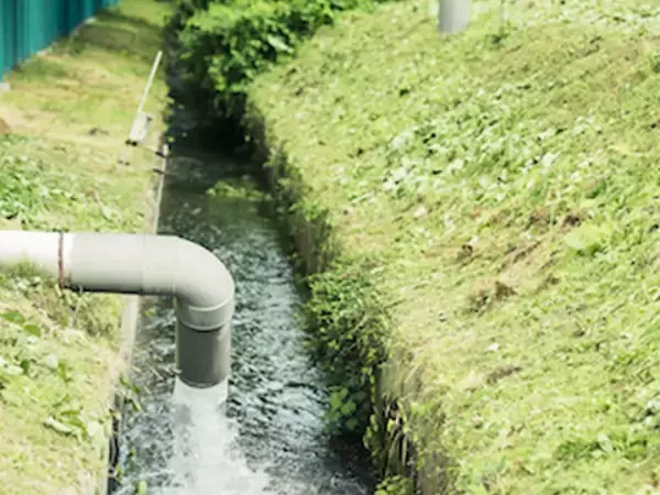 「使った以上の水を自然に還すコカ・コーラシステム　水資源保全を続ける理由を田中副社長に聞く」の画像