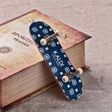 「カルディ「フィンガースケートボード」発売、指で乗りこなす懐かしの玩具、キャンディ付き」の画像2