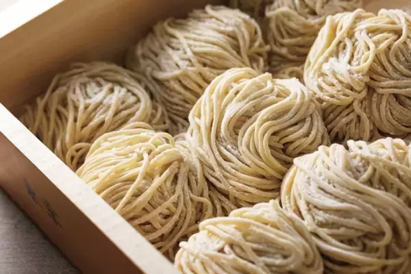 「【東京たらこスパゲティ】季節商品の「瀬戸内産牡蠣とたらこのお出汁スパゲティ」発売/ “進化系”たらこスパゲティ専門店」の画像
