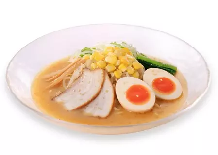 幸楽苑“ありそうでなかった”新作「冷し味噌らーめん」発売、豚骨×コンソメ×味噌の冷製スープ