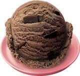 「サーティワンに“イチゴとチョコの季節”到来!ドバイチョコ風の新作フレーバーから豪華サンデーまでラインアップ」の画像5