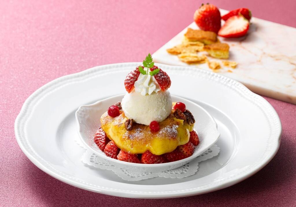 【ロイヤルホスト】国産苺デザートフェアを開催、「苺のパイ・ア・ラ・モード」など3品が登場　第1弾は1月15日から