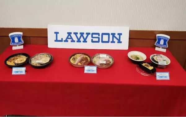 「ローソン、2種の主食メニューをセットにした「よくばりセットメシ」3品発売/満足度とコストパフォーマンス訴求」の画像