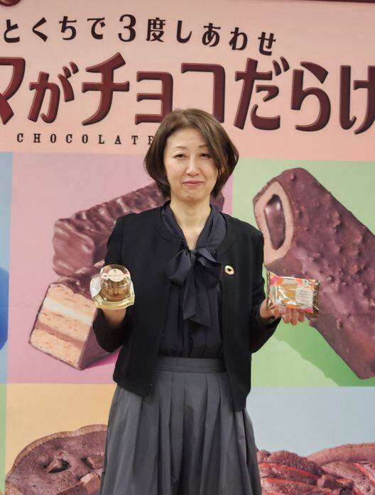 ファミリーマート「ファミマがチョコだらけ!」発表会、“3種のチョコ”にこだわった11商品を発売