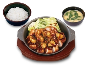 松のや、人気スタミナメニュー「にんにく醤油の“揚げる”厚切り豚テキ･鶏テキ」復活