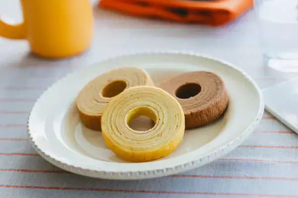 ユーハイム 手のひらサイズの「リトルバウム」発売/バター&生クリームのコクと、ふんわり食感が楽しめる