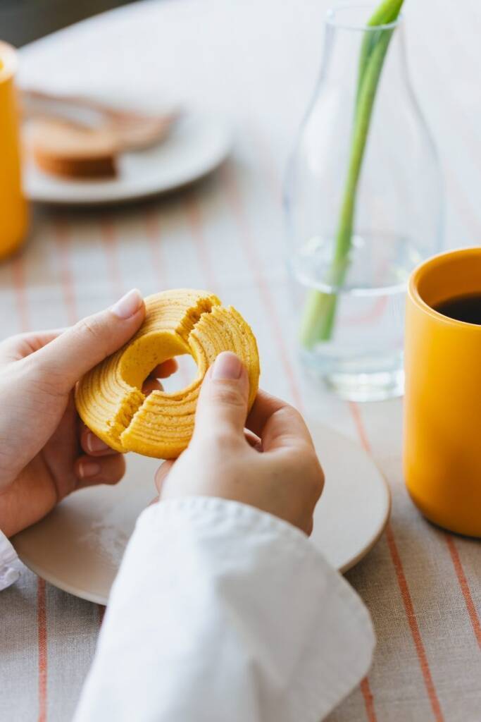 ユーハイム 手のひらサイズの「リトルバウム」発売/バター&生クリームのコクと、ふんわり食感が楽しめる