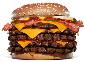 【総重量661g】バーガーキング“横綱級バーガー”再び　ビーフ5枚×チーズ8枚の圧倒的ボリューム