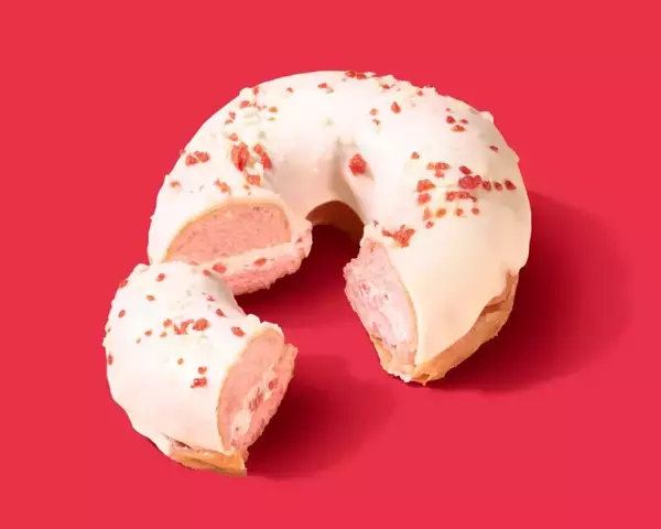 「【ファミマのいちご狩り】ラインアップは全16種!いちご×練乳･ミルク･クリーム･ホワイトチョコレートなど“白”の素材を組み合わせたスイーツ発売」の画像