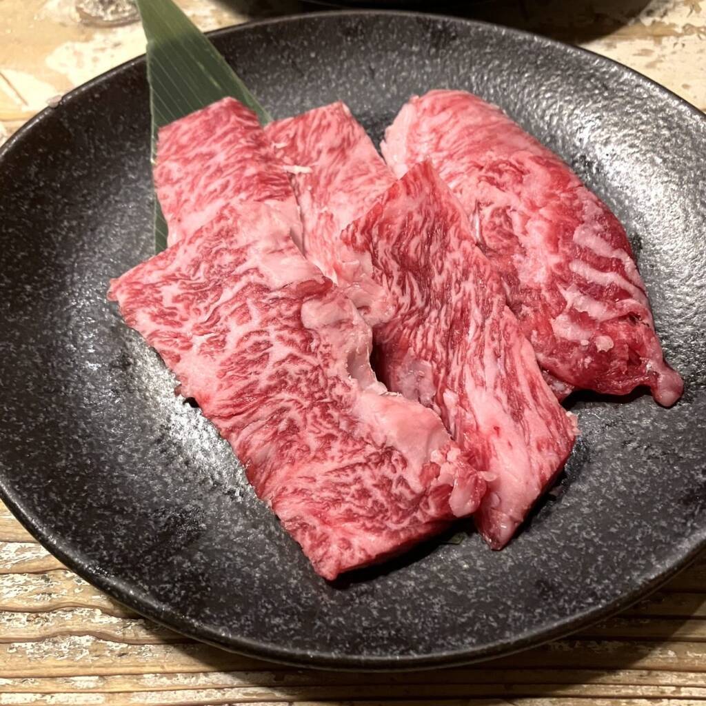 【牛角】『厳選!黒毛和牛盛り』発売 / 2025年新発売の麺メニュー3品の中で最も人気だったのは?【広報に聞く】