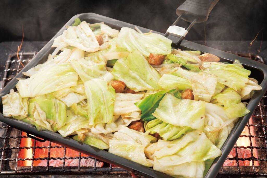 生ラム特上肩ロース1,800円→1,280円、ラムチョップ1,380円→950円、先着順で特別割引権も…羊肉酒場が記念祭開催