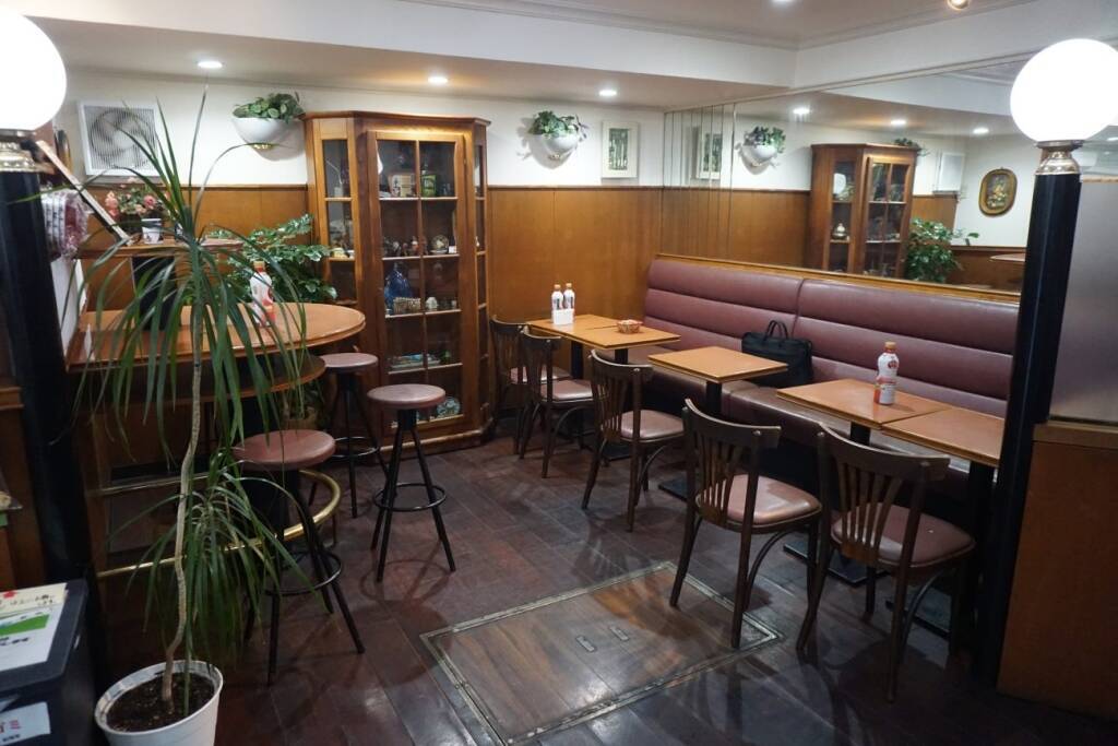 外食ランチ1300円時代に「500円台」維持　海鮮丼チェーン「丼丸」、低価格戦略で売上最大1.3倍