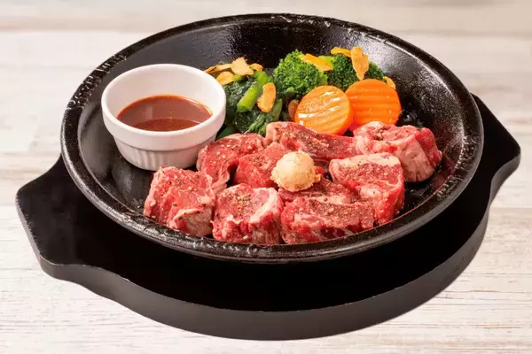 ペッパーランチ「フィレステーキ～彩り野菜のアヒージョ仕立て～」期間限定販売