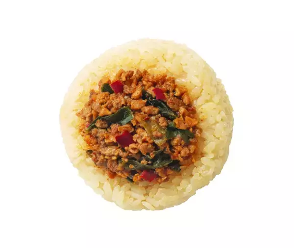 「ファミマ 名古屋の名店「味仙本店」監修「台湾ミンチおむすび」など、全5品発売【東海･北陸･甲信地方限定】」の画像