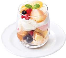 【ジョリーパスタ】白桃×紅茶の味わい 初夏のドルチェ3品を発売