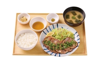 【やよい軒】独特な食感の“豚タン”×特製にんにく塩ぽん酢「ネギたっぷり豚タン定食」発売/ 12月2日から