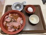 「【すき家】発売から13日で品切れ、販売休止した人気商品「ローストビーフ丼」が販売再開【実食レビュー】」の画像2