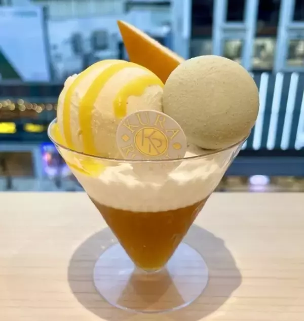くら寿司「レモンチーズケーキパフェ」発売、“映えるドリンク”柚子バタフライピーティーも