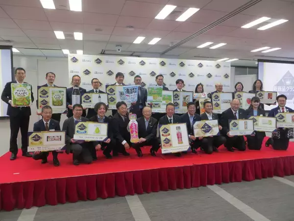 「新商品グランプリ」首位は理研ビタミン『かけちゃえエスニック』、冷食部門1位はアヲハタ『くちどけフローズン 洋梨』【日本アクセス】