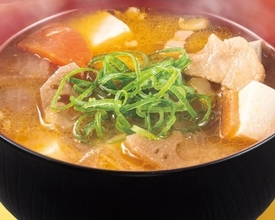 松屋「豚汁セット」発売　牛めし30円・丼50円・定食70円引き