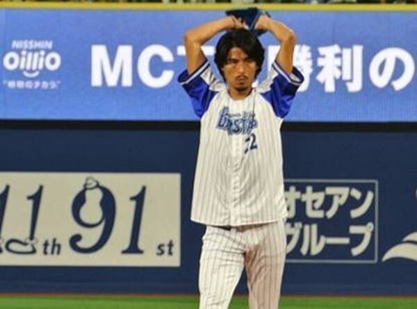 元横浜f マリノス中澤佑二氏が始球式 プロ野球 Dena対広島 日清オイリオmctチャージナイター 19年7月4日 エキサイトニュース