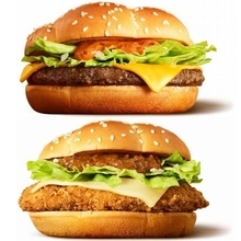 マクドナルド「ワイルド スパイシービーフ」「マイルド カレーチキン」、“辛さで、夏バテから救いたい!”テーマに“スパイシーヒーロー”と題して展開