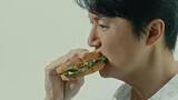 「福山雅治さん「サンドイッチをもっとヘルシーにする」、“キユーピーハーフ”新CM「ワンハンド・サラダ」篇」の画像1
