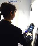 「レジなしコンビニ「ローソンGO」実証実験開始、富士通のマルチ生体認証を導入、手ぶらで買い物も」の画像3