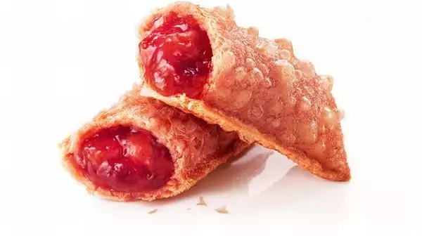 「マック「ホットストロベリーパイ」発売、ホットないちごがクセになる“冒険”のフルーツパイ/マクドナルド」の画像