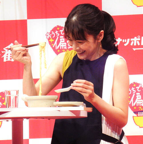 サッポロ一番「おうちで偏愛フェス」始動、竹内結子さん、Kis-My-Ft2の藤ヶ谷大輔さん、玉森裕太さんが盛り上げ/サンヨー食品