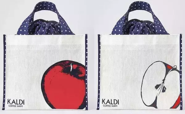 「カルディ「りんごバッグ」発売、りんご模様のエコバッグと陶器カップ・シードル・ケーキのセット」の画像