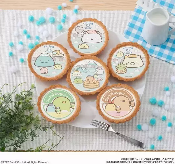 イオン限定「すみっコぐらしタルト バニラ風味」発売、“しろくま・ねこ・とかげ・ぺんぎん?・とんかつ”が温泉でゆったり/バンダイ